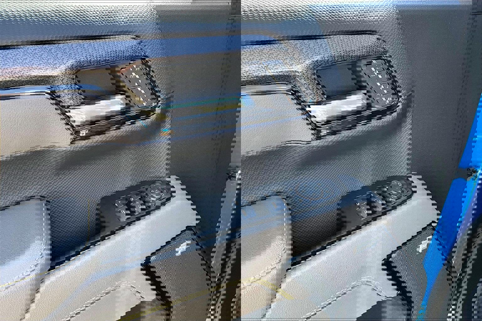 Certified 2023 Chevrolet Silverado 1500 ZR2 w/ Technology Package image 16