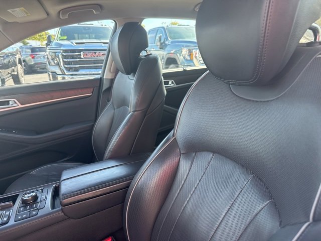 Used 2017 Genesis G80 3.8 w/ Option Group 03 image 12