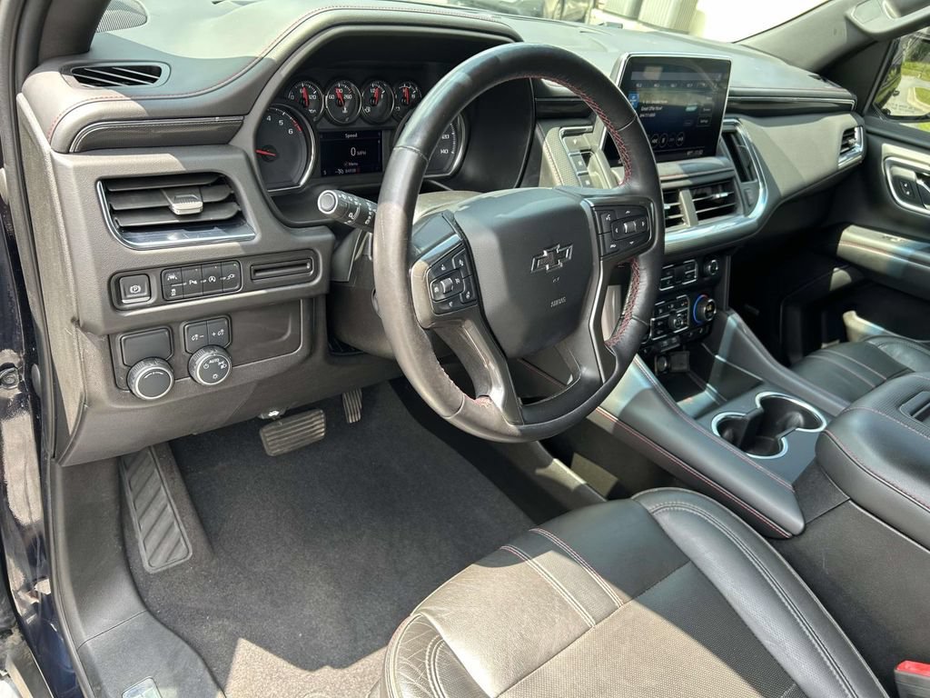 Used 2021 Chevrolet Suburban RST w/ Luxury Package RWD image 20