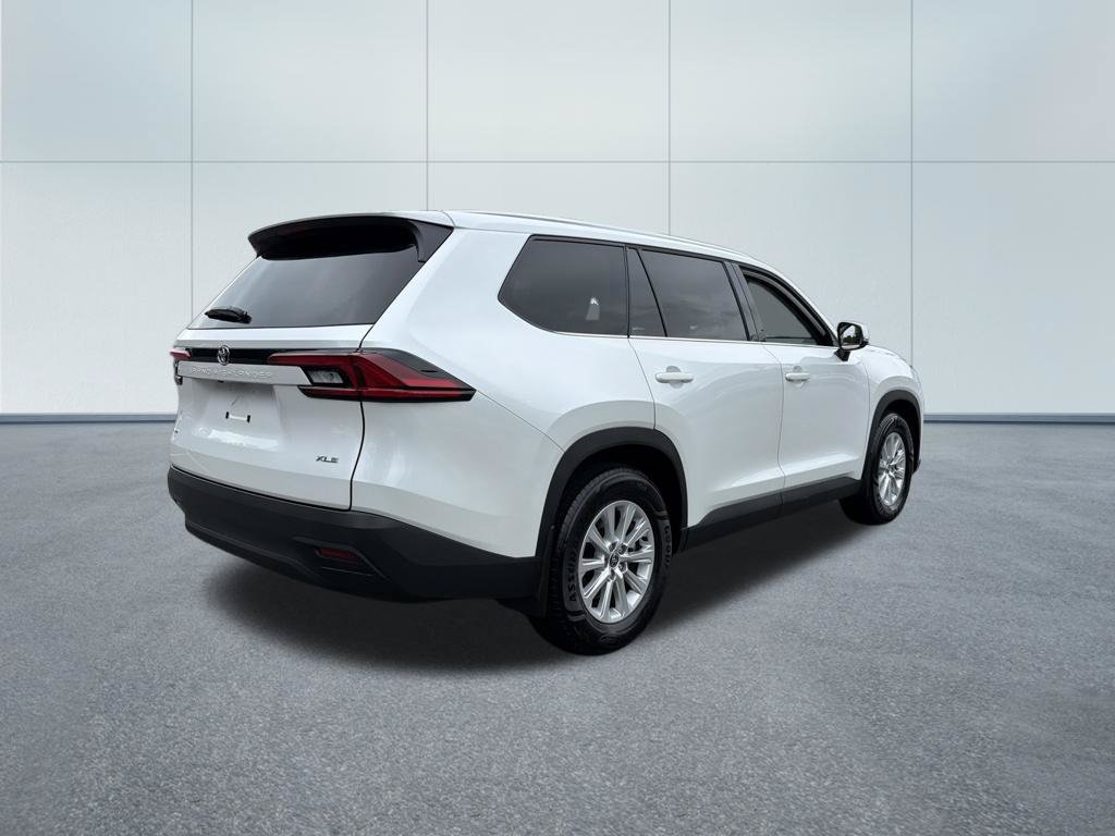 Used 2026 Toyota Grand Highlander AWD image 5