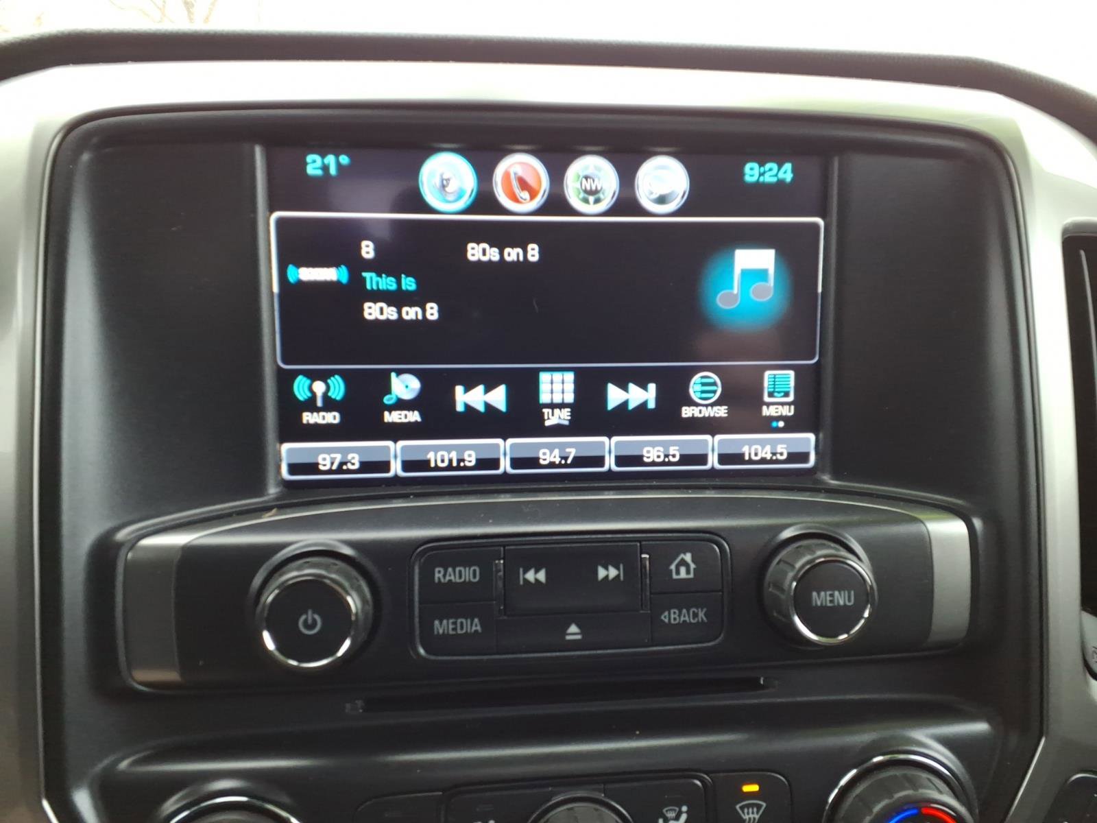 Used 2017 Chevrolet Silverado 1500 LT w/ Midnight Edition image 18