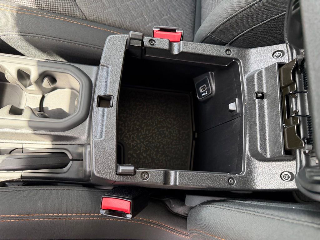 Used 2025 Jeep Gladiator Mojave w/ Convenience Group image 25