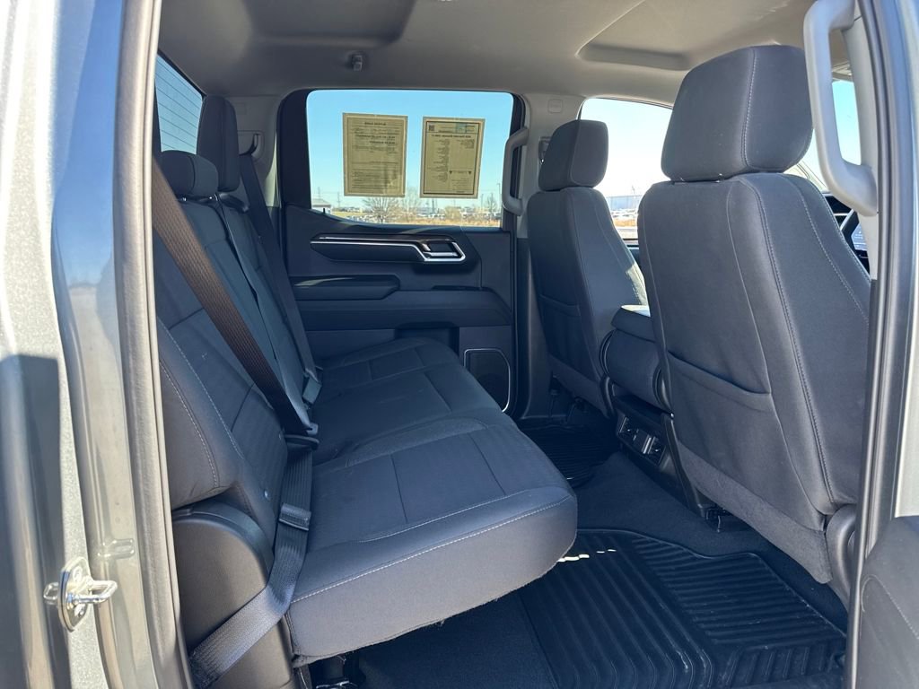 Used 2025 Chevrolet Silverado 1500 LT image 14