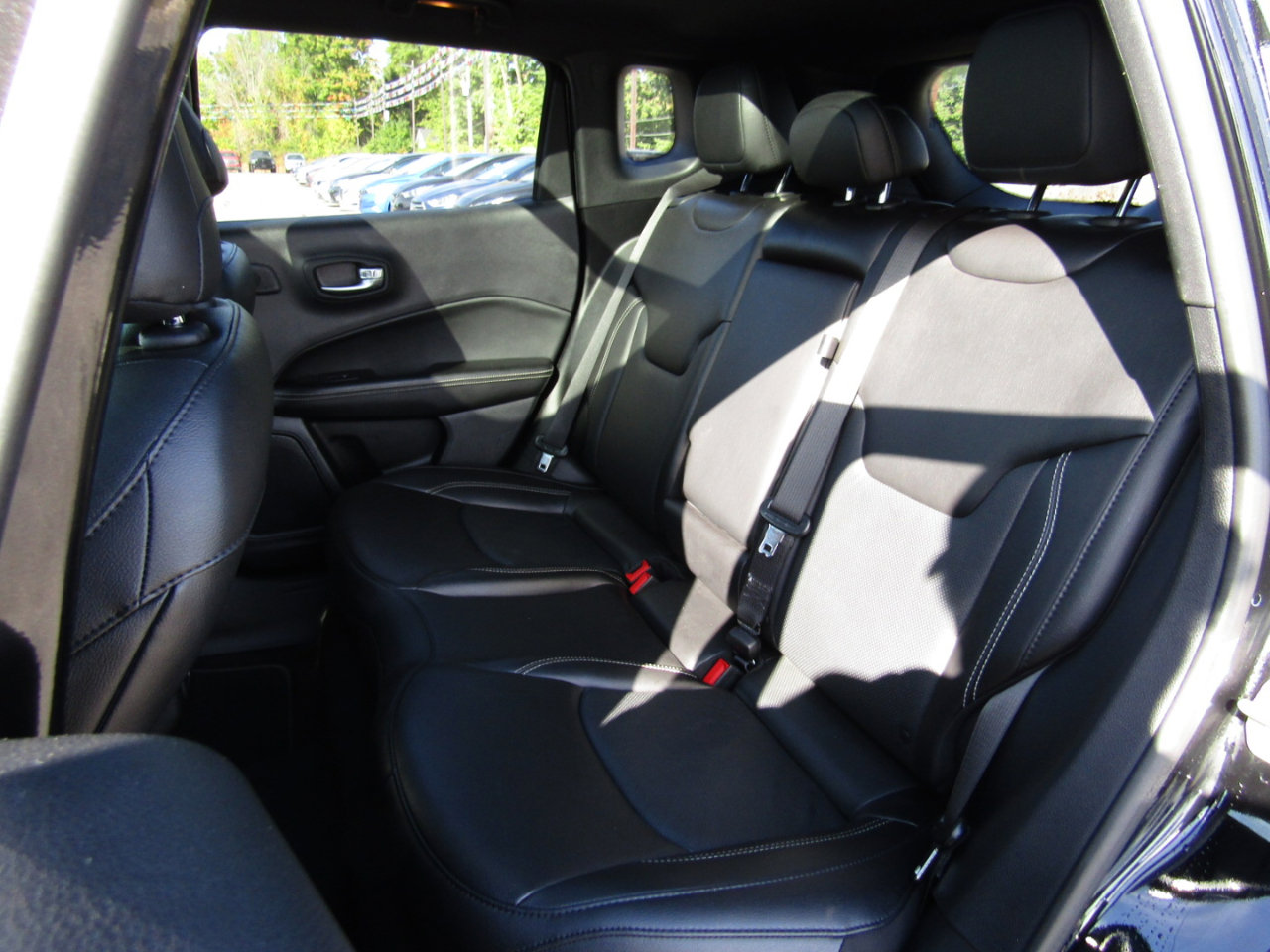 Used 2021 Jeep Compass Latitude w/ Sun and Sound Group image 22