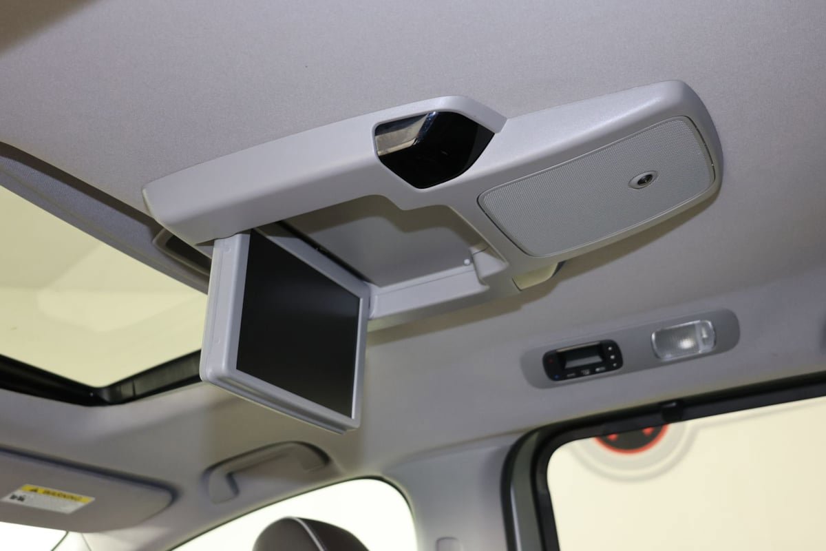 Used 2023 Honda Odyssey Elite image 31
