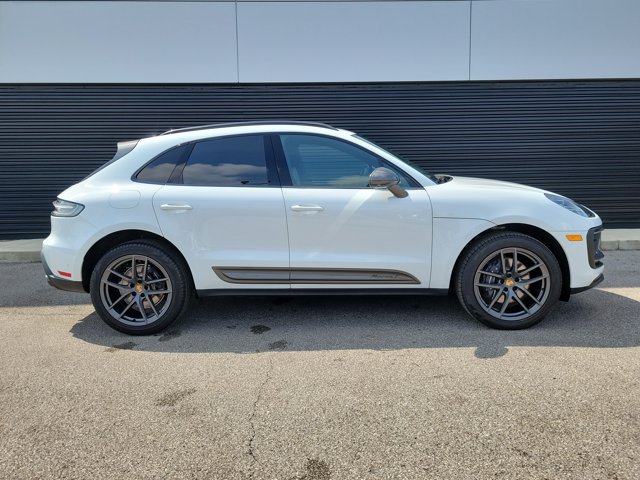 Certified 2026 Porsche Macan Turbo AWD/4WD image 8