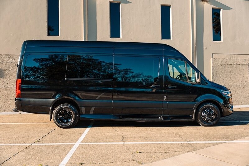 Used 2022 Mercedes-Benz Sprinter 3500 image 3