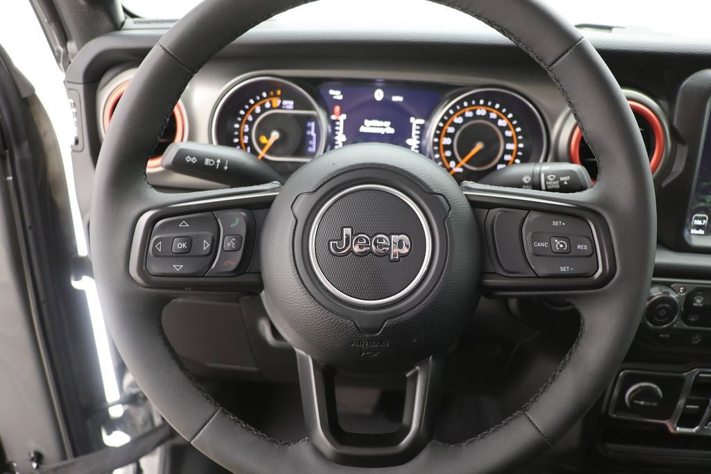Used 2023 Jeep Gladiator Willys image 20