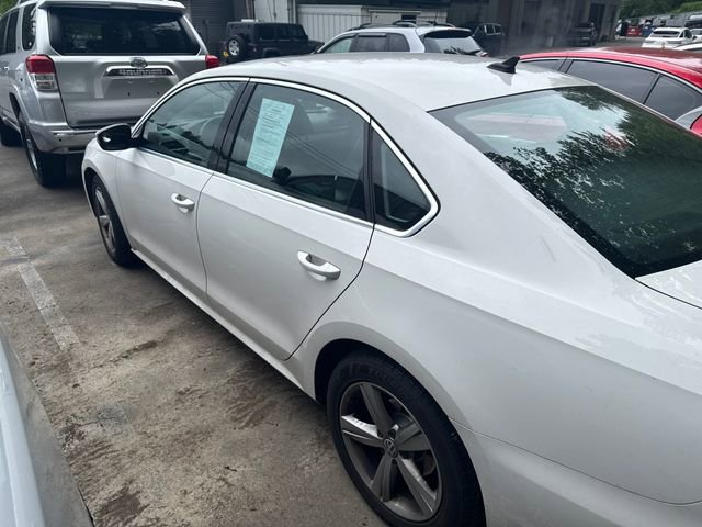 Used 2013 Volkswagen Passat 2.5 SE FWD image 4