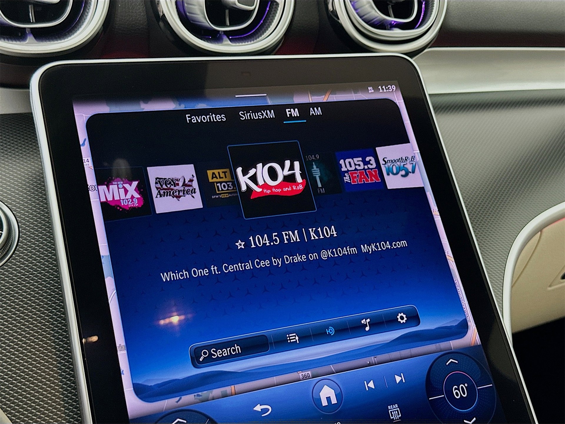 Used 2025 Mercedes-Benz C 300 Sedan image 16