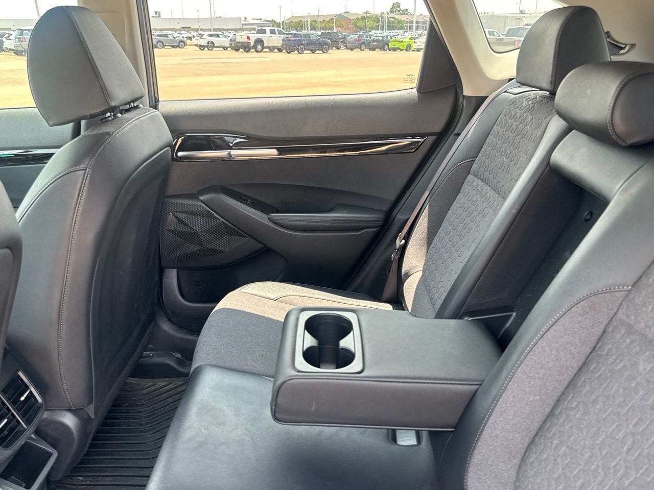 Used 2025 Kia Seltos S FWD image 35
