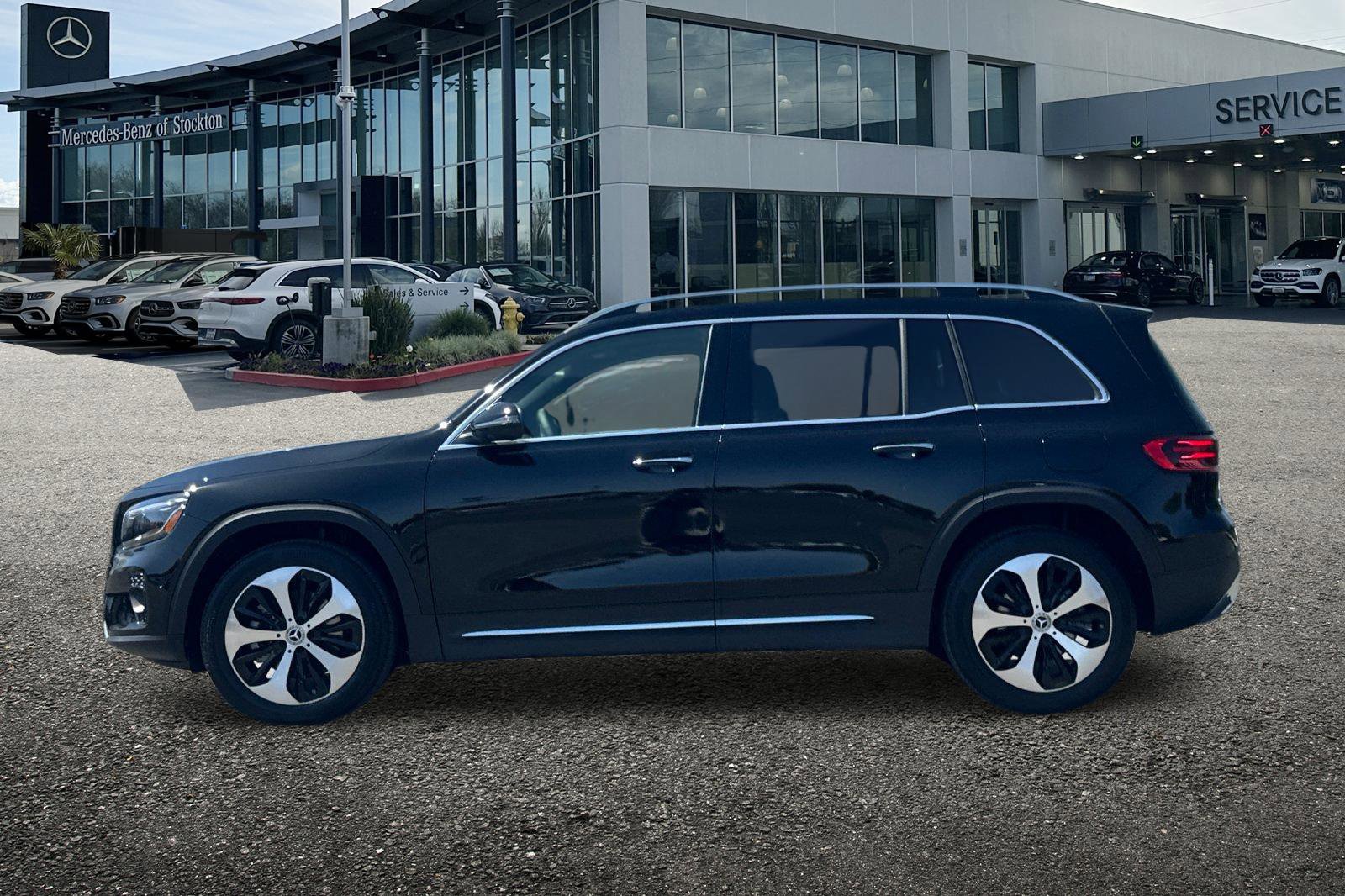 New 2025 Mercedes-Benz GLB 250 250 image 7