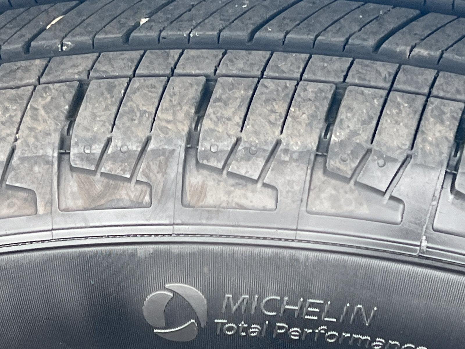 Used 2024 Chevrolet Equinox LT FWD image 7