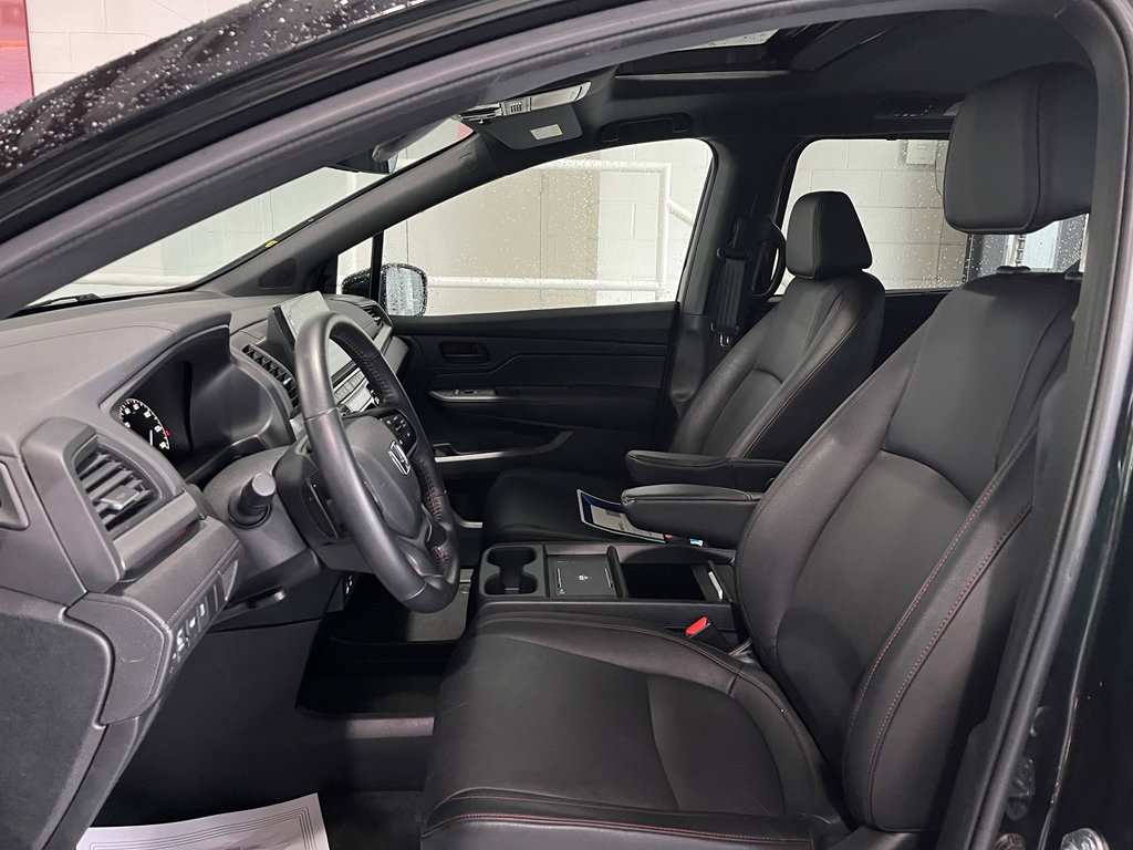 Used 2025 Honda Odyssey Sport-L image 12