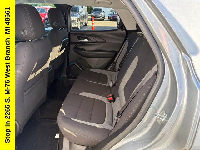 Used 2023 Chevrolet TrailBlazer LT w/ Convenience Package AWD/4WD image 14