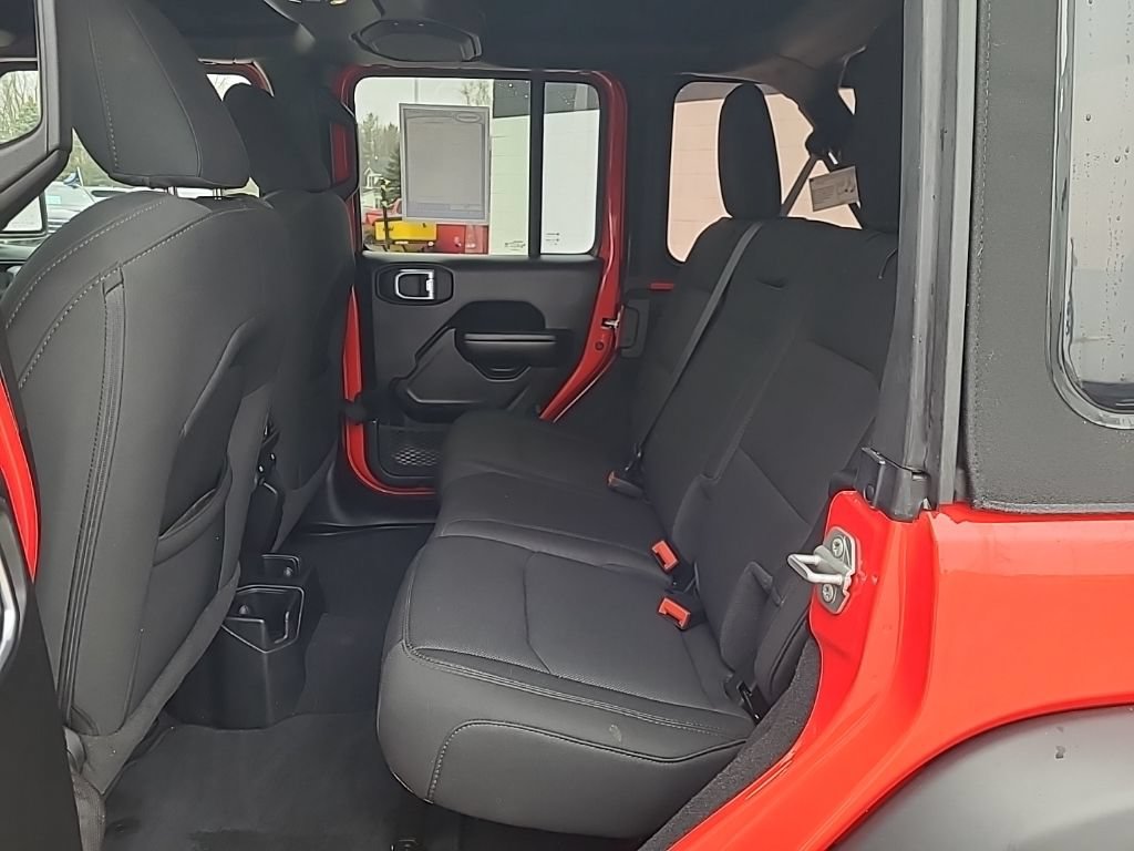 Used 2021 Jeep Wrangler Unlimited Sport AWD/4WD image 17