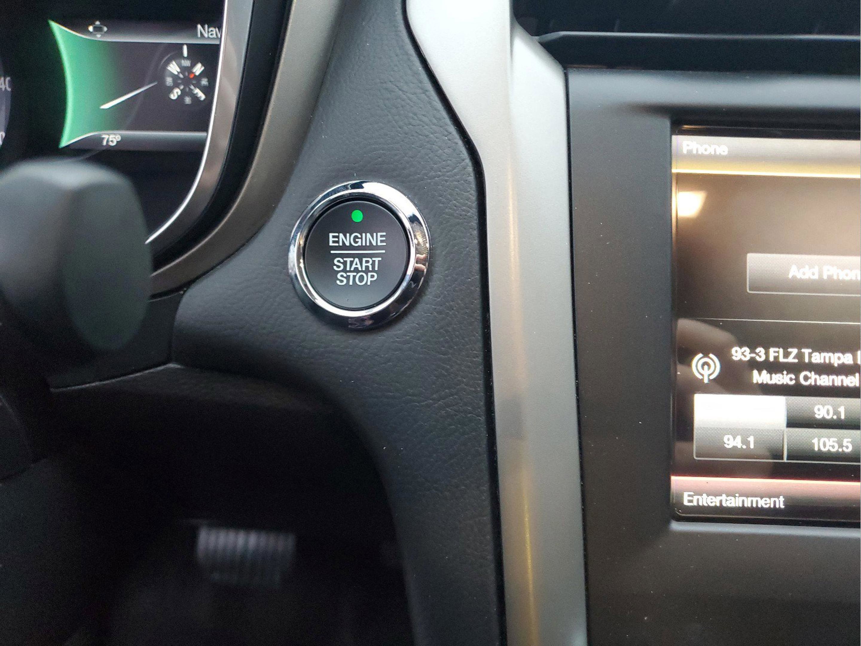 Used 2016 Ford Fusion SE w/ Equipment Group 202A FWD image 20