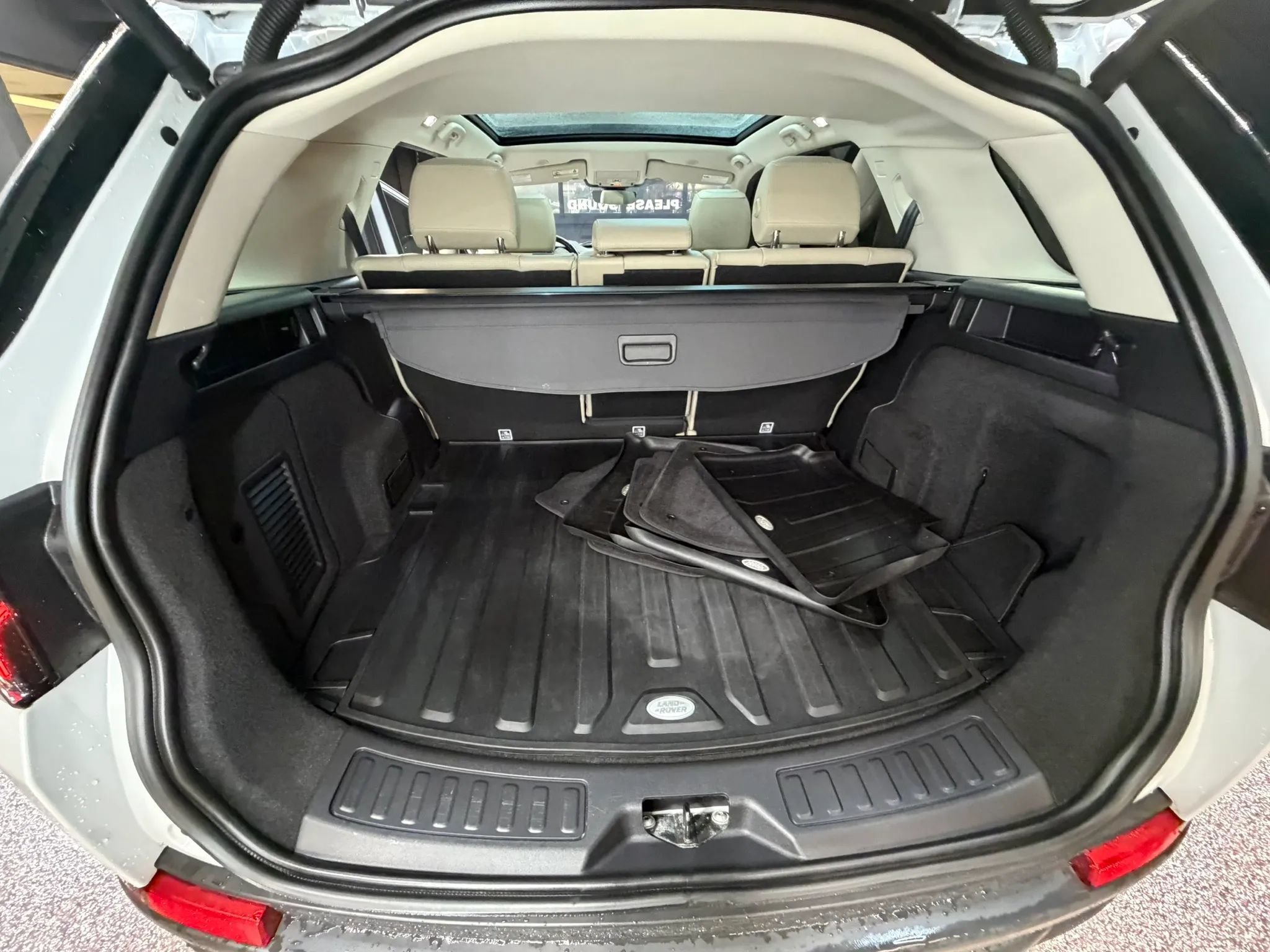 Used 2021 Land Rover Discovery Sport S AWD/4WD image 33