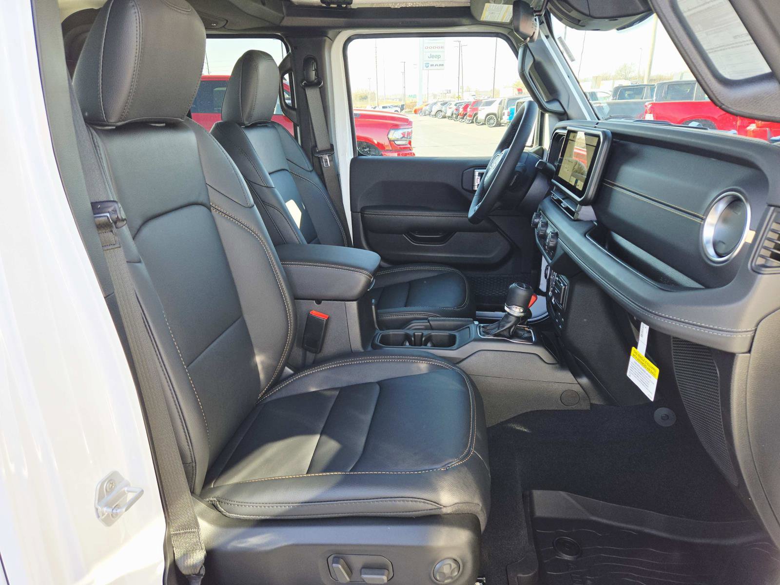 New 2026 Jeep Gladiator Sport AWD/4WD image 16