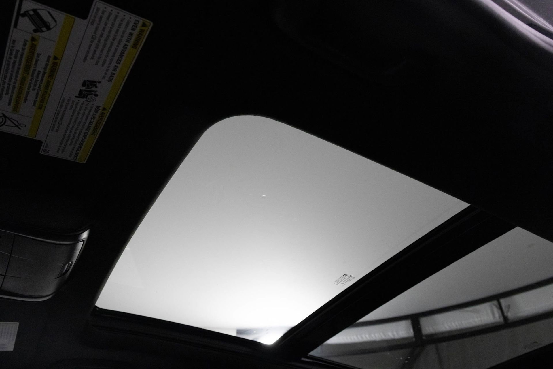 Used 2023 Cadillac XT4 Luxury w/ Cold Weather Package image 32