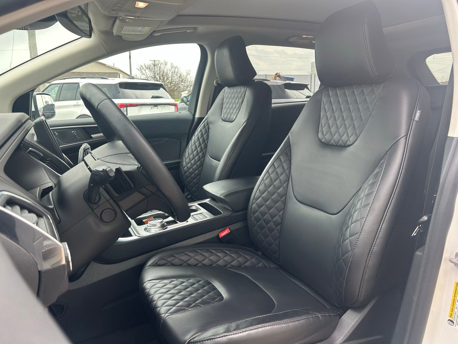 Used 2024 Ford Edge Titanium w/ Equipment Group 301A image 11