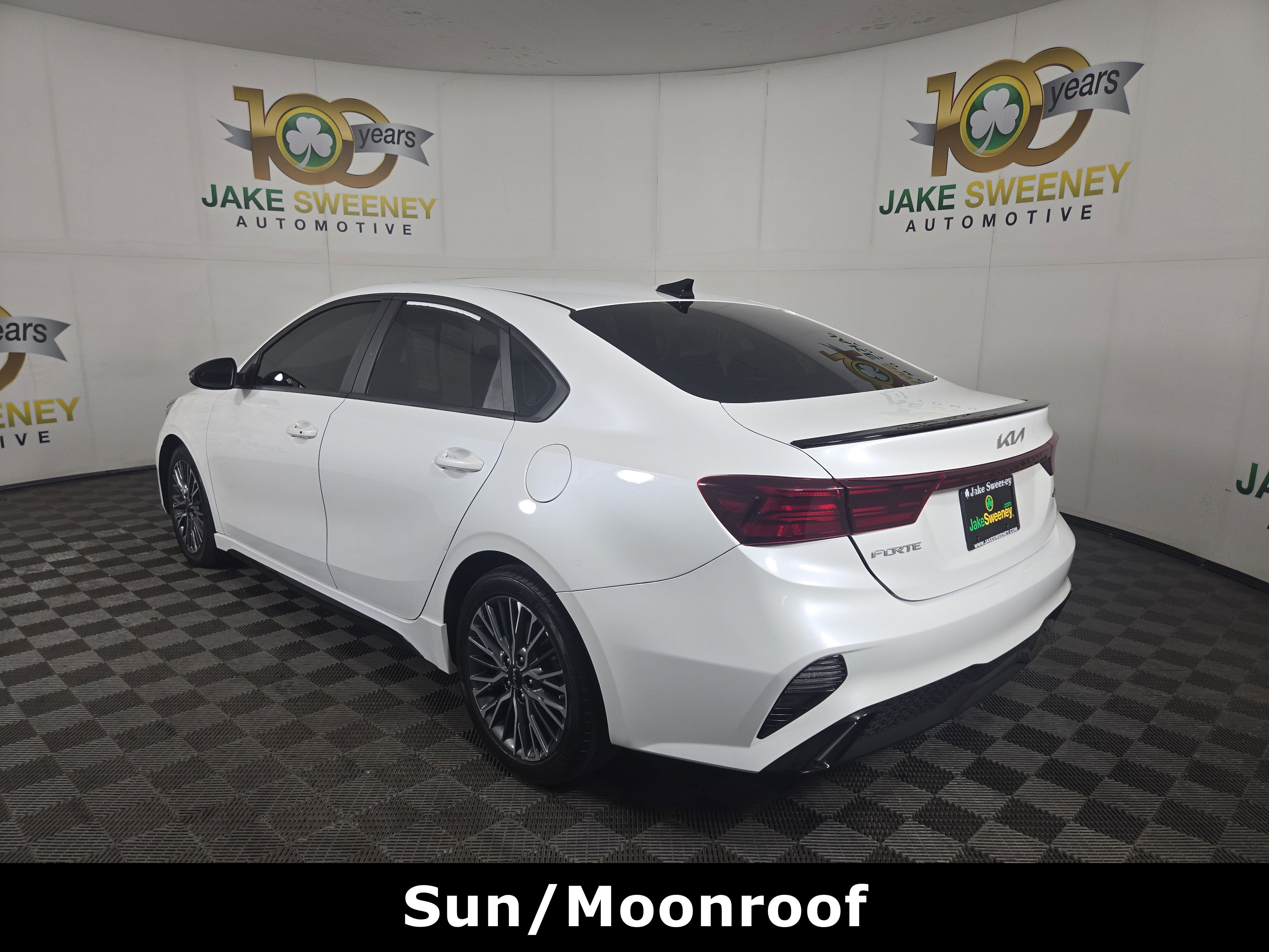 Used 2024 Kia Forte GT-Line w/ GT-Line Premium Package FWD image 6
