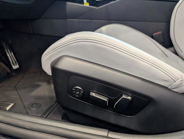 New 2026 BMW M5 w/ Carbon Package image 4