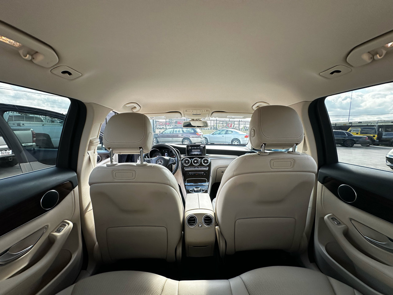 Used 2019 Mercedes-Benz GLC 300 image 29