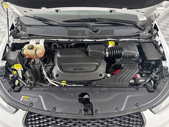 Used 2021 Chrysler Pacifica Limited AWD/4WD image 32
