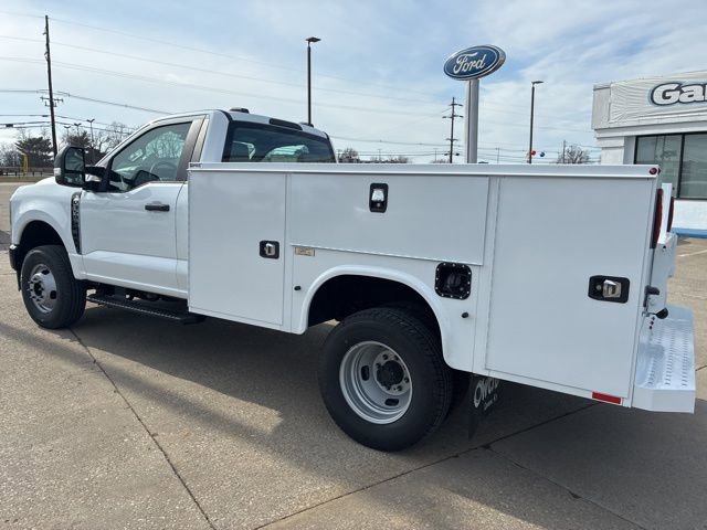 New 2026 Ford F350 XL image 3