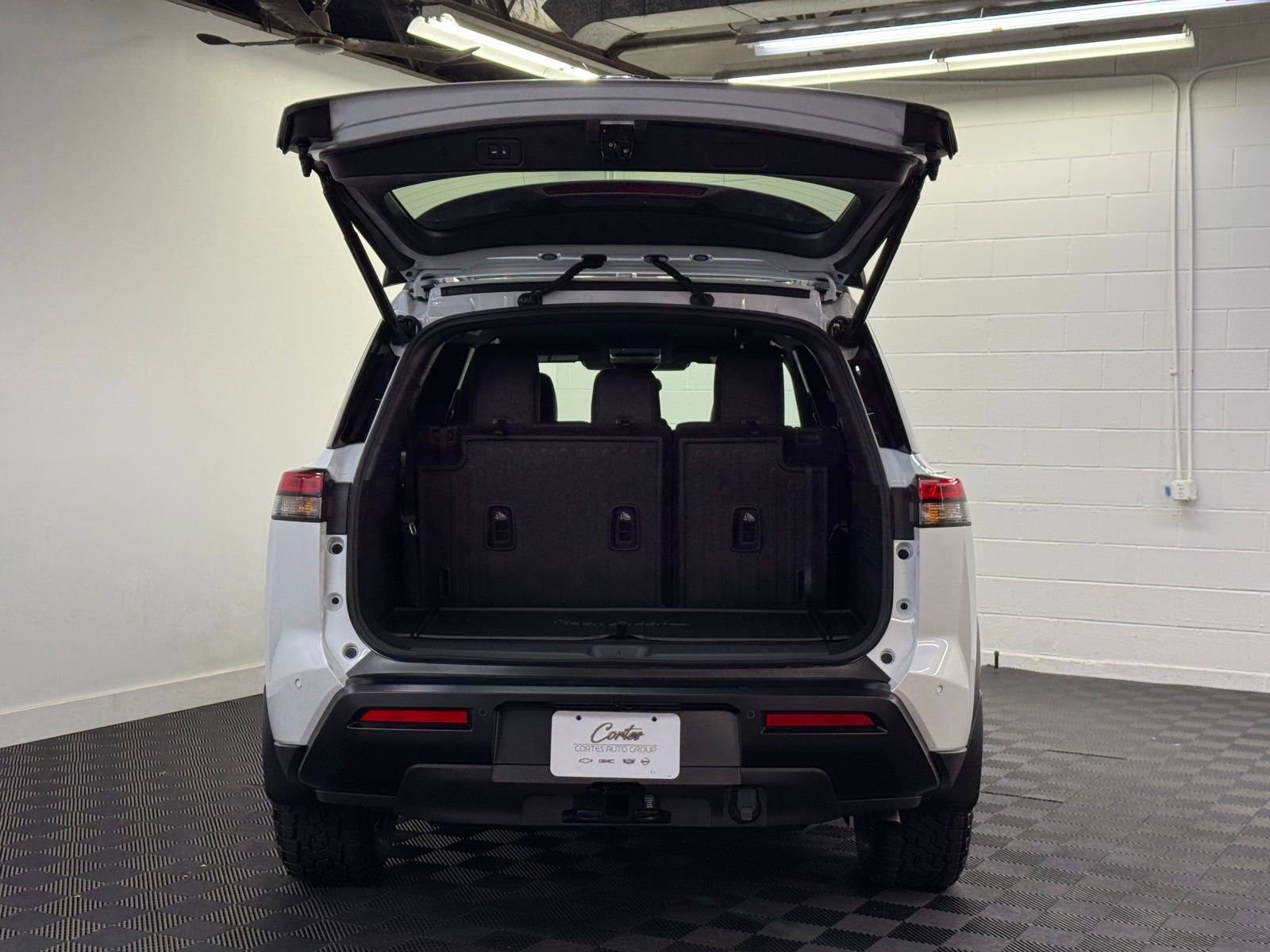 New 2026 Nissan Pathfinder Rock Creek AWD/4WD image 36
