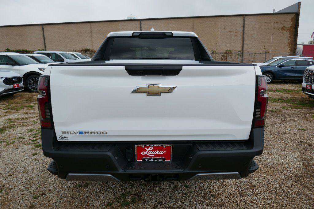 New 2026 Chevrolet Silverado EV LT image 4