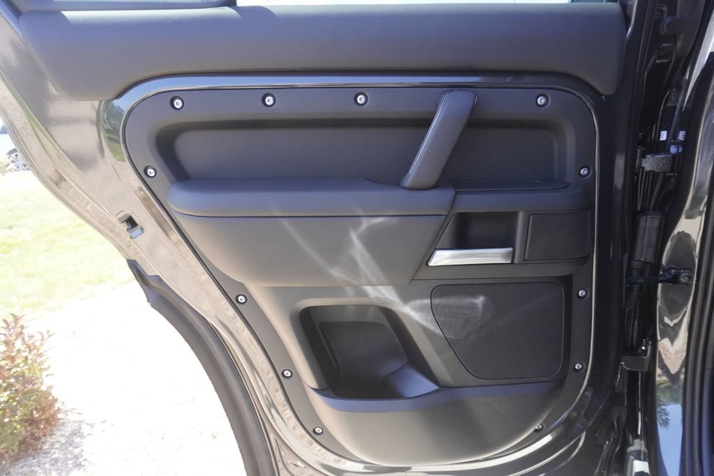 New 2025 Land Rover Defender 130 S image 28