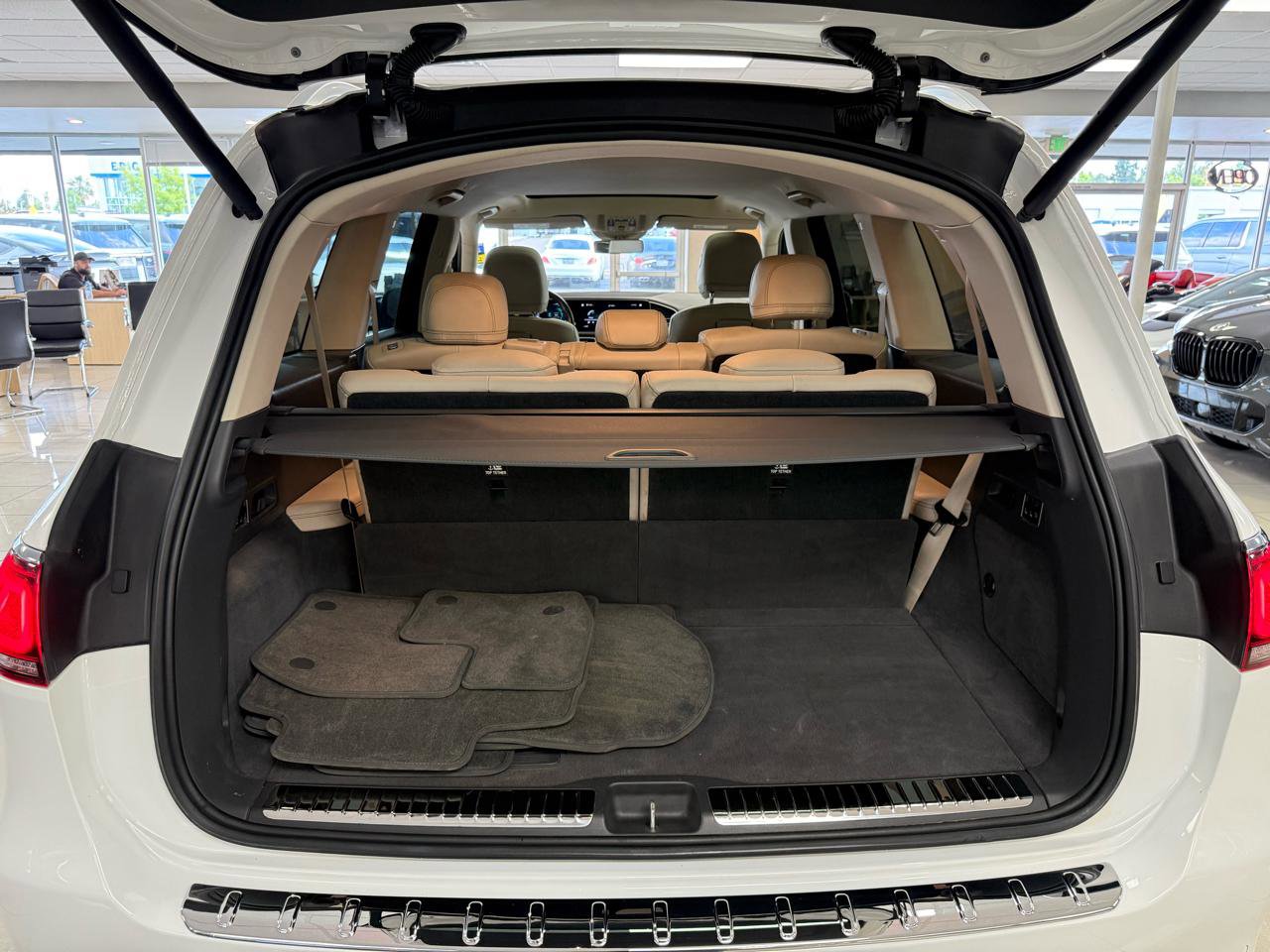 Used 2020 Mercedes-Benz GLS 450 4MATIC w/ Acoustic Comfort Package image 29
