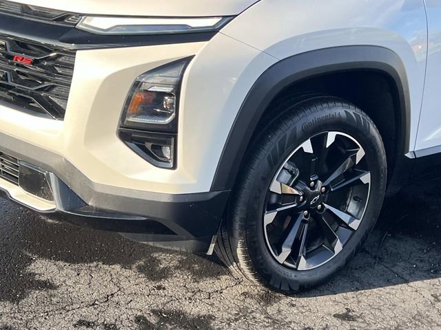 Used 2025 Chevrolet Equinox RS w/ Safety and Technology Package image 8
