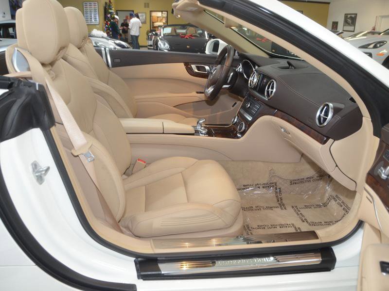 Used 2017 Mercedes-Benz SL 450 w/ Premium I Package image 22