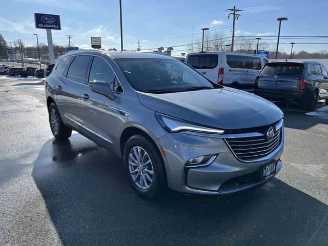 Used 2024 Buick Enclave Essence w/ Technology Package image 11