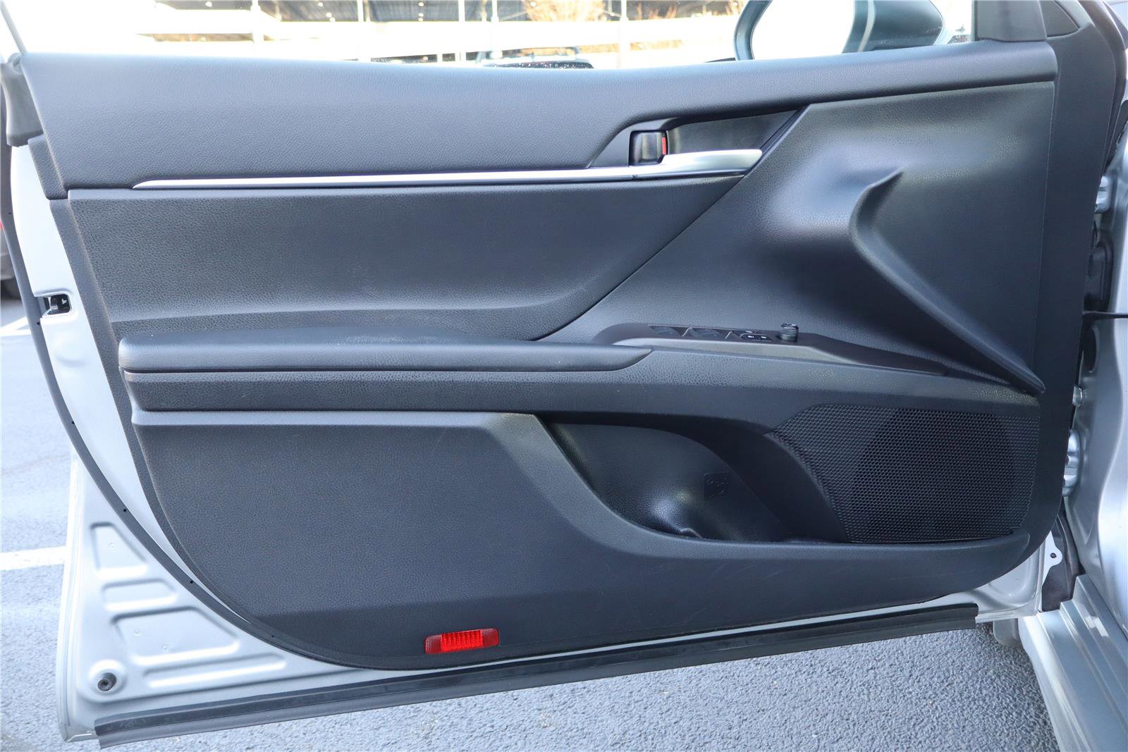 Used 2024 Toyota Camry SE image 13