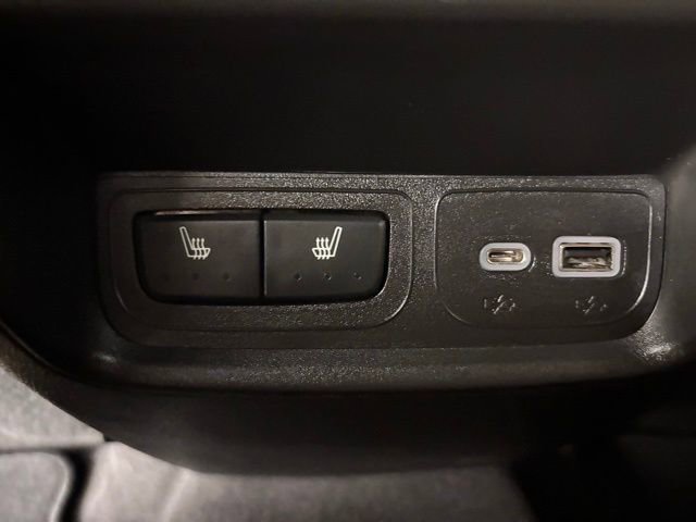 Used 2024 Cadillac XT4 Premium Luxury w/ Technology Package image 14