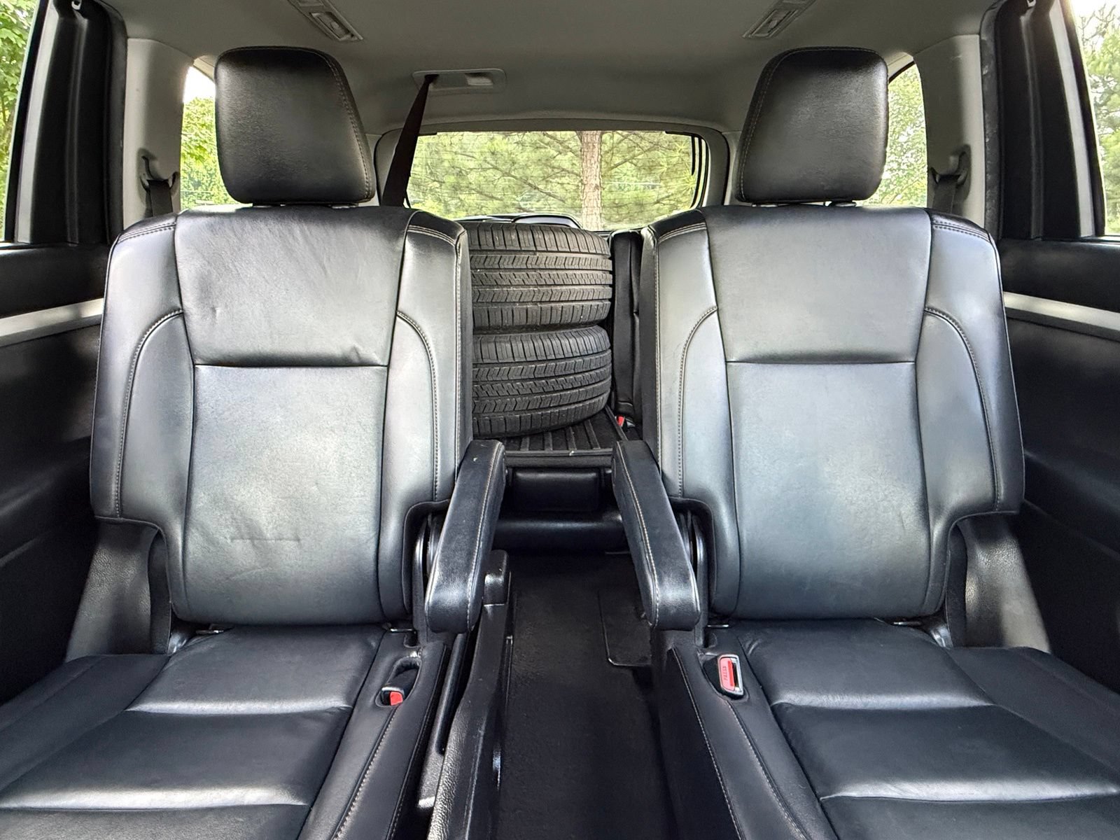 Used 2019 Toyota Highlander XLE AWD/4WD image 42