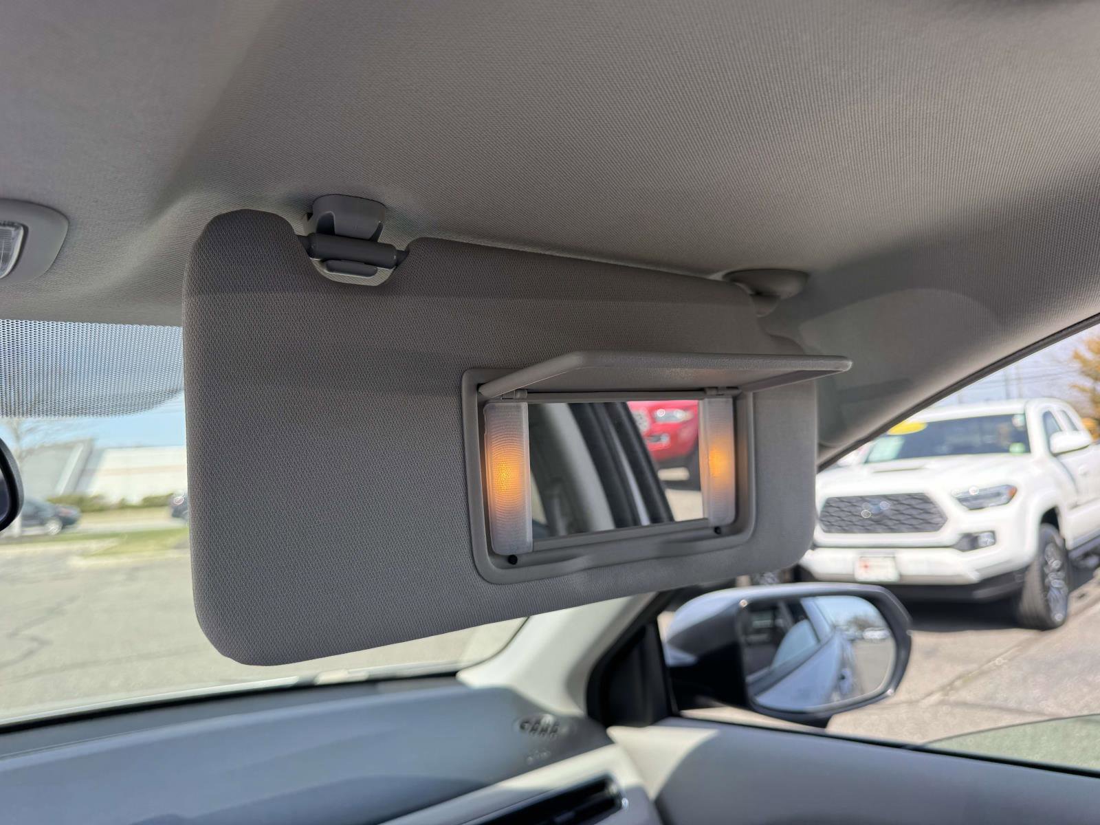 Used 2018 Honda HR-V EX image 37