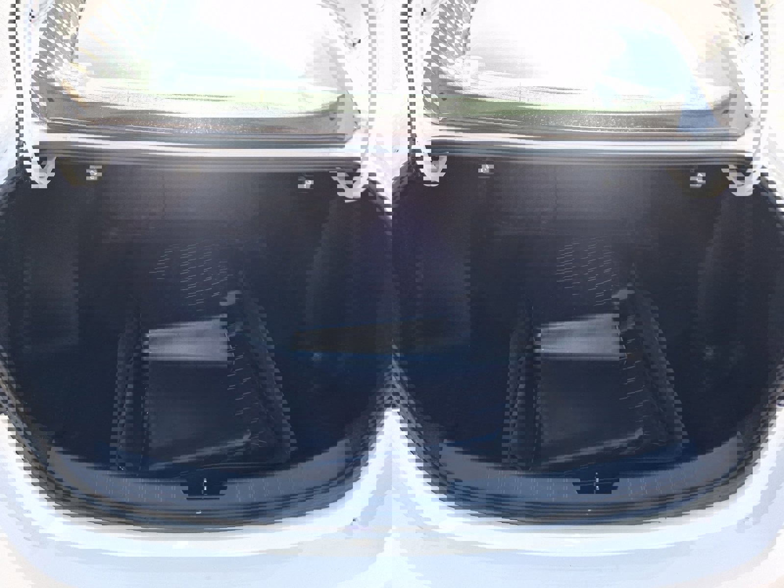 Used 2022 Chevrolet Malibu LS image 24