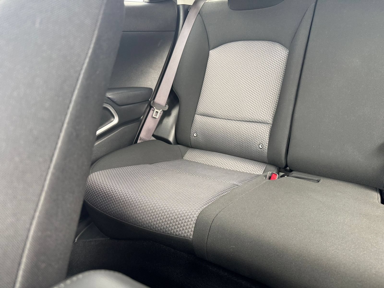 Used 2025 Kia Soul LX w/ LX Technology Package FWD image 37
