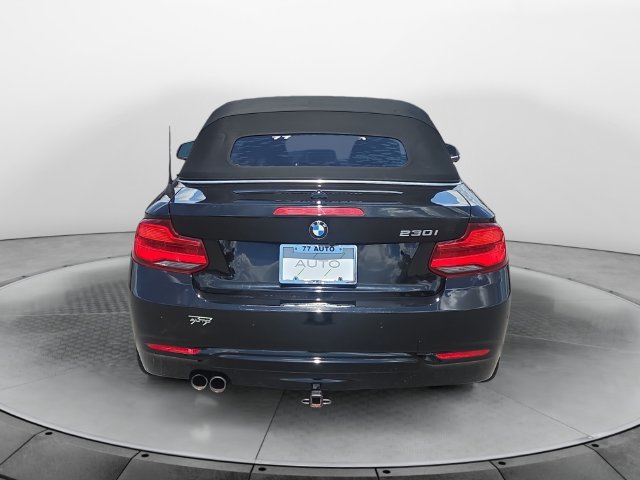 Used 2018 BMW 230i Convertible RWD image 4