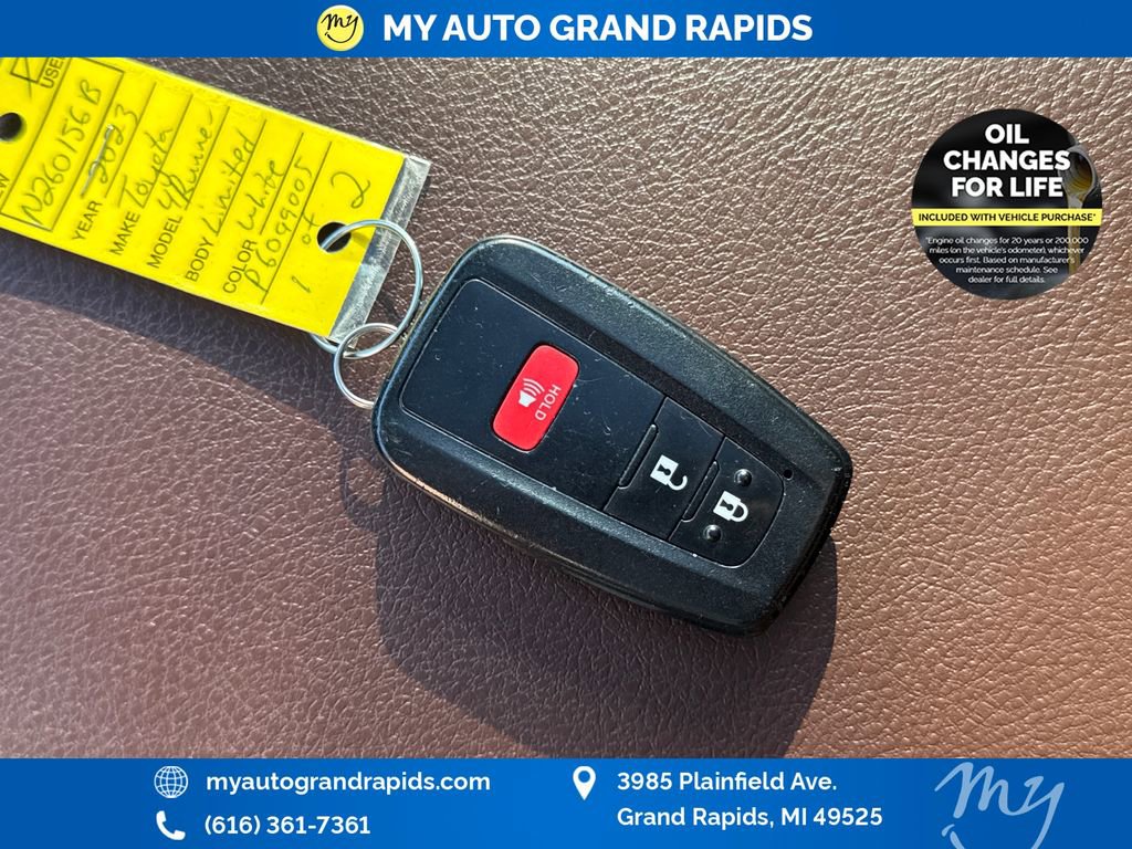 Used 2023 Toyota 4Runner Limited AWD/4WD image 35
