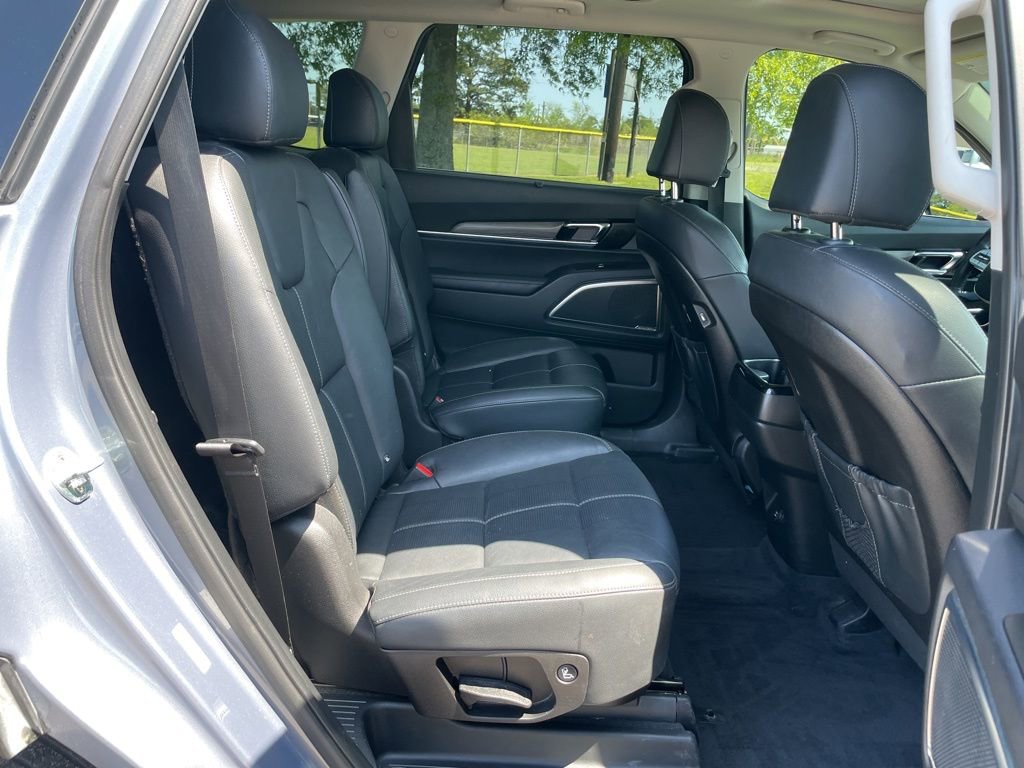 Used 2022 Kia Telluride SX w/ Nightfall Edition Package image 15