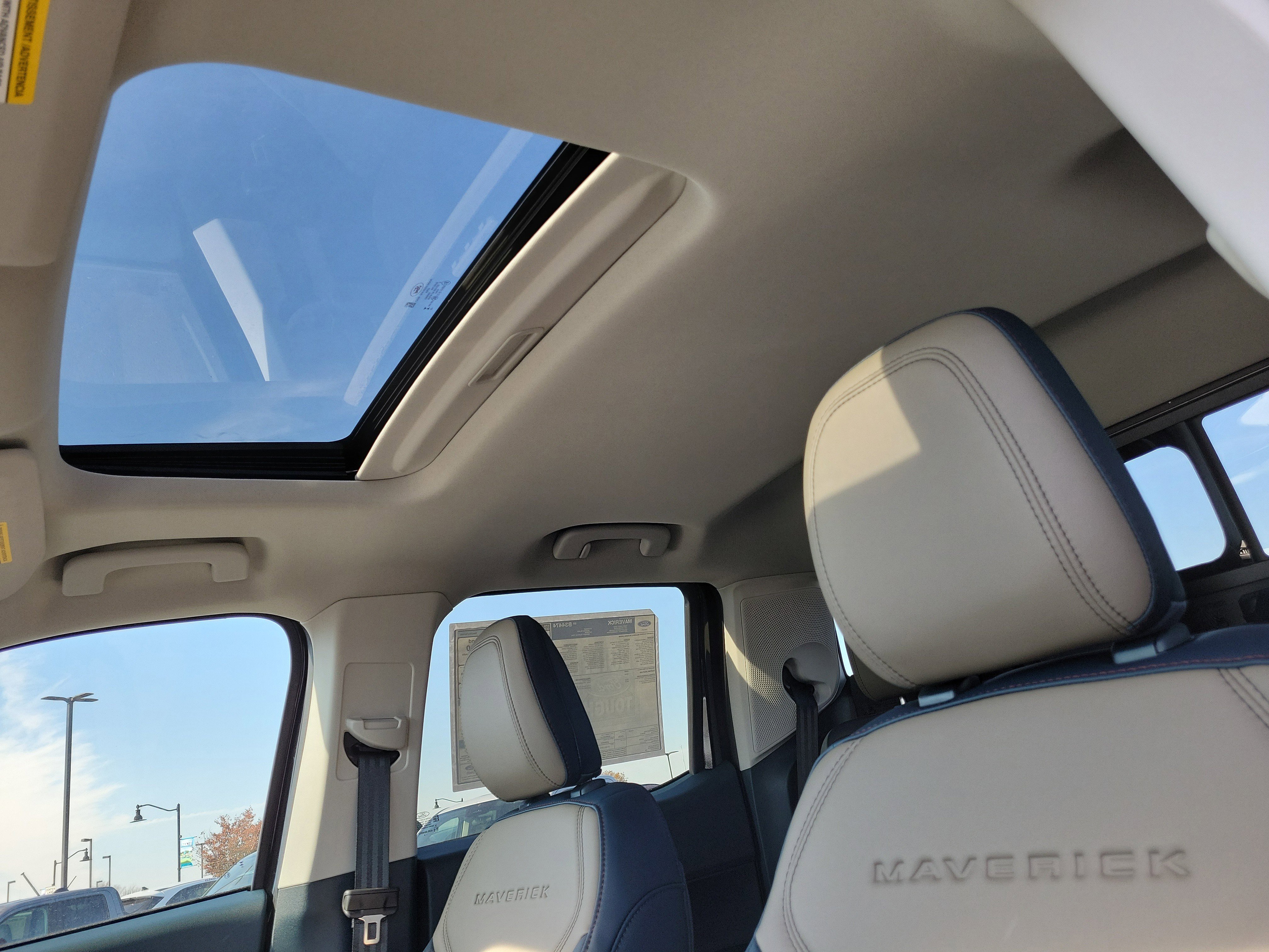 New 2025 Ford Maverick Lariat image 19