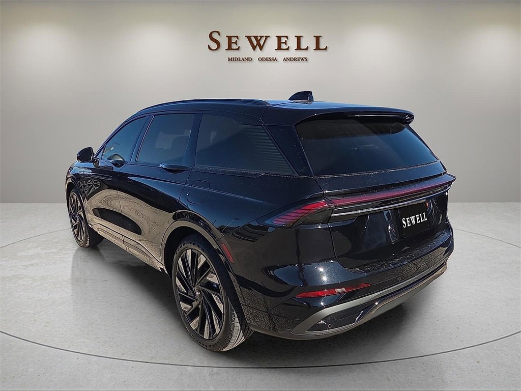 Certified 2025 Lincoln Nautilus Reserve w/ Jet Appearance Package image 3
