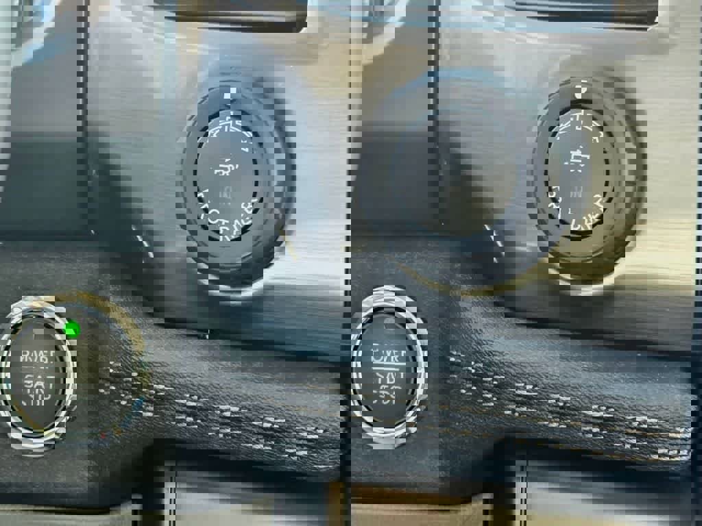 New 2025 Ford F150 Lightning Flash image 23