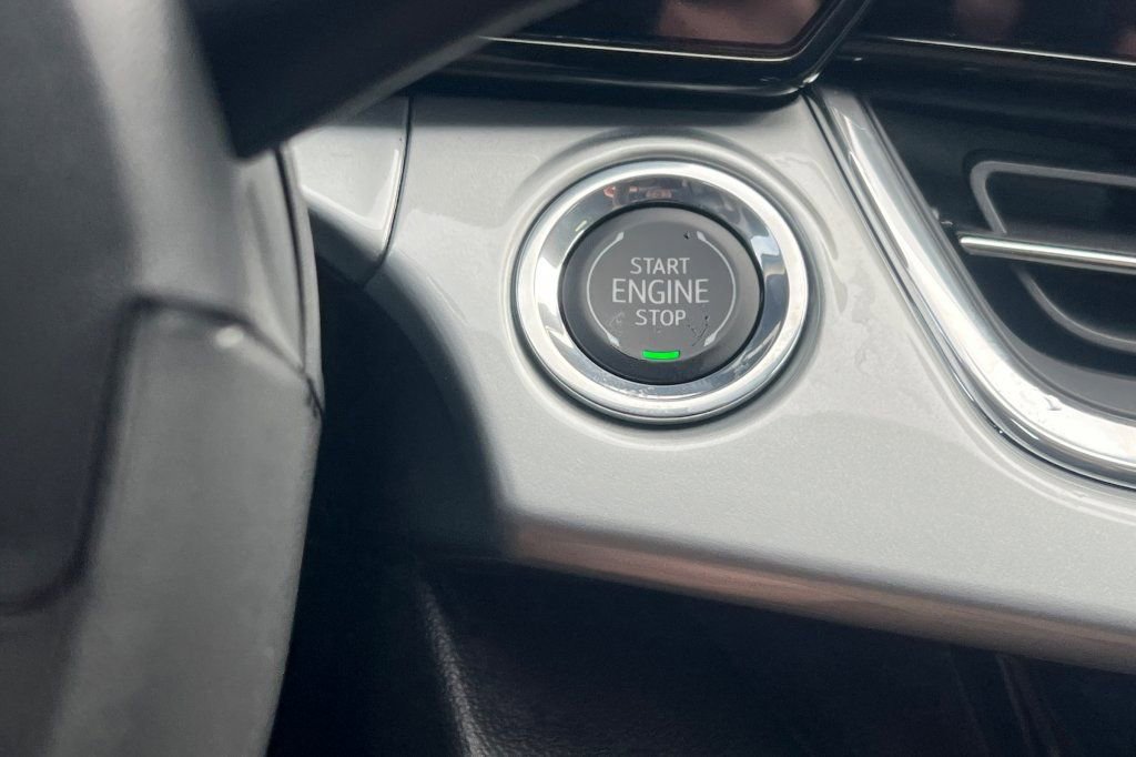 New 2026 Chevrolet Trax LT w/ Sunroof Package image 19